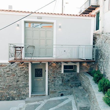 Katerina'S Suite Plomari ภายนอก รูปภาพ
