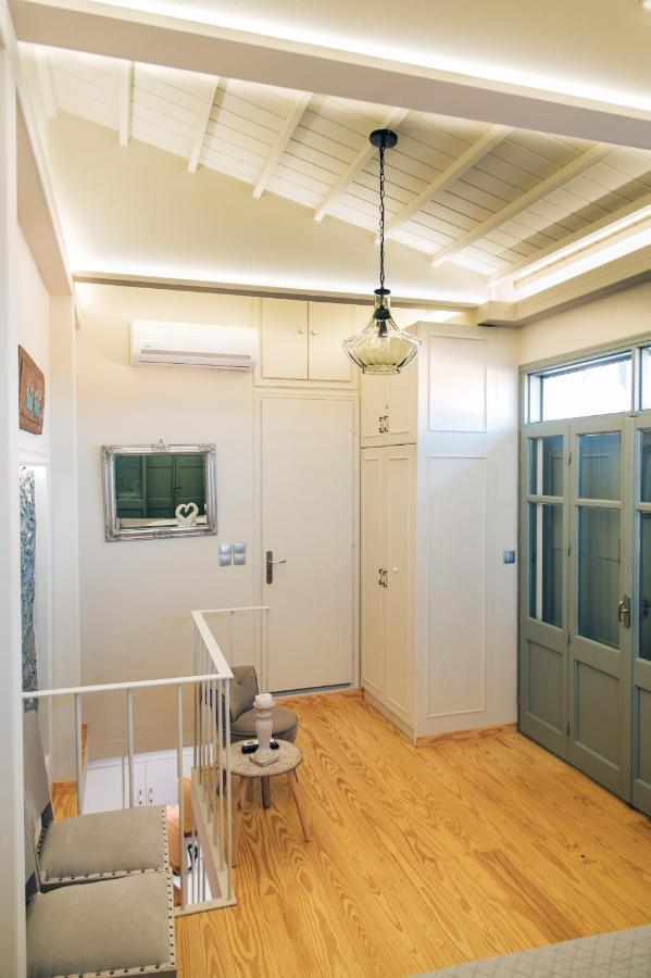Katerina'S Suite Plomari ภายนอก รูปภาพ