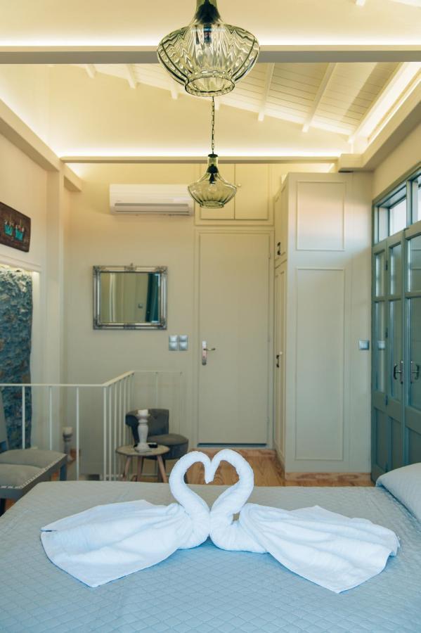 Katerina'S Suite Plomari ภายนอก รูปภาพ